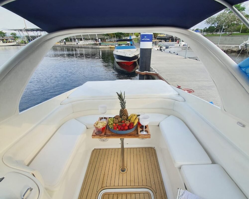 Lancha Real 29 - Bacanaboat - Barco em Paraty