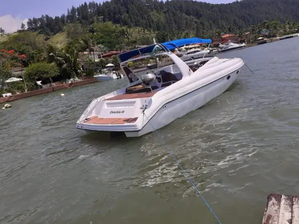 Lancha Runner 330