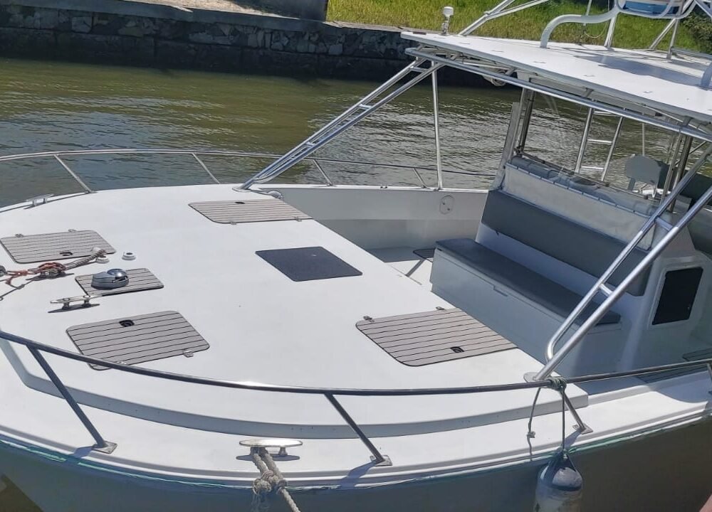 Lancha Cat Mares 370