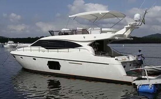 Lancha Ferretti 530 Fly