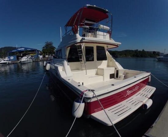 Aluguel para passeio no catamarã Mares 40.