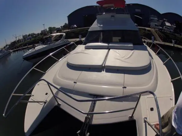 Proa do Catamarã Mares 40
