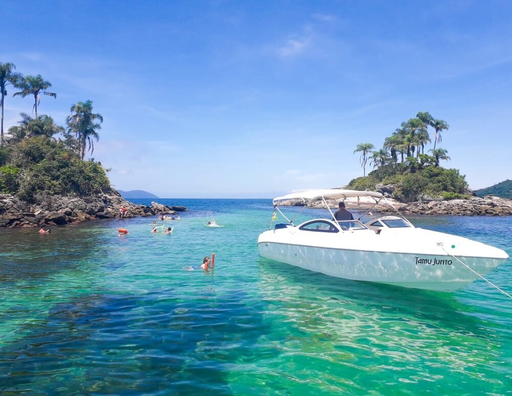 Aluguel de Lancha Real 25 Class em Angra dos Reis.