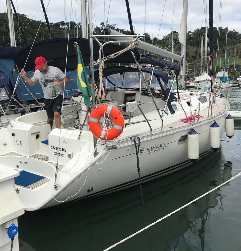 Veleiro Jeanneau 42