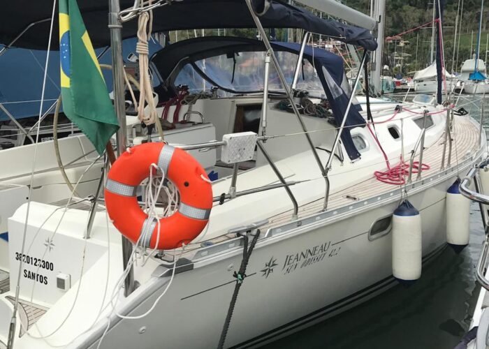 Veleiro Jeanneau 42