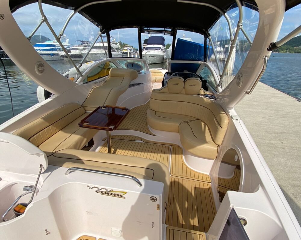 Lancha Coral 28
