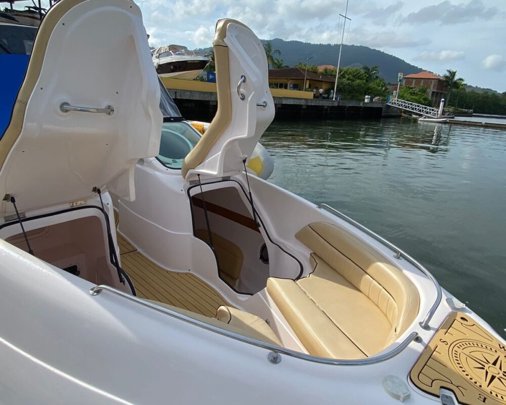 Lancha Coral 28