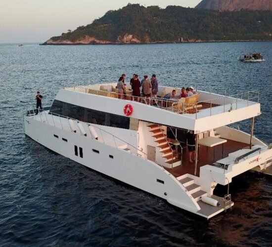 Catamarã 57 Aluguel Passeio de Barco Lancha Rio de Janeiro Niterói