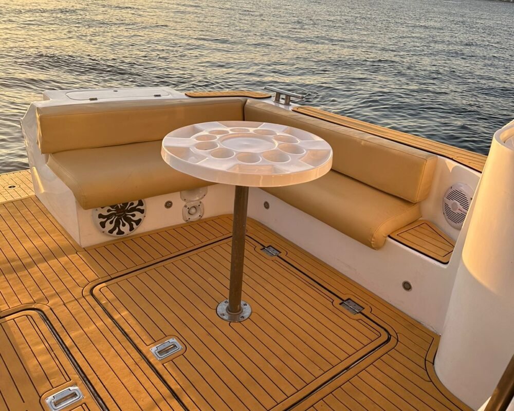 Lancha Oceanic 36 Plus