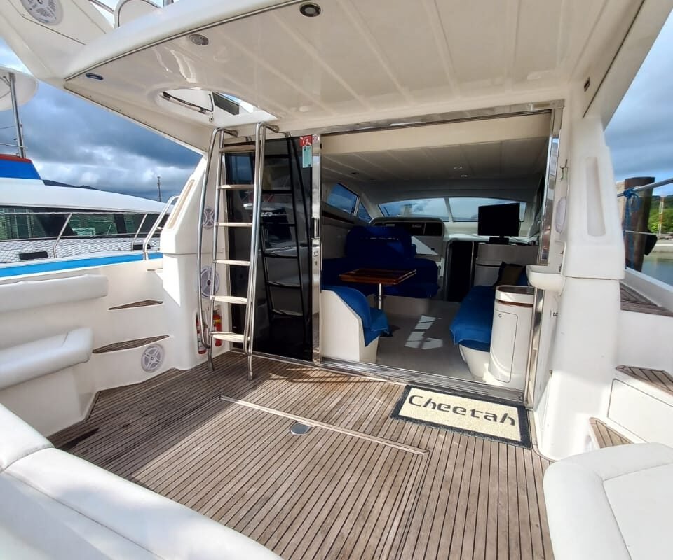 Lancha Intermarine 440 Full