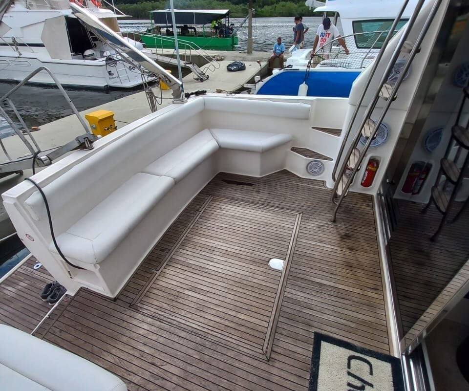 Lancha Intermarine 440 Full