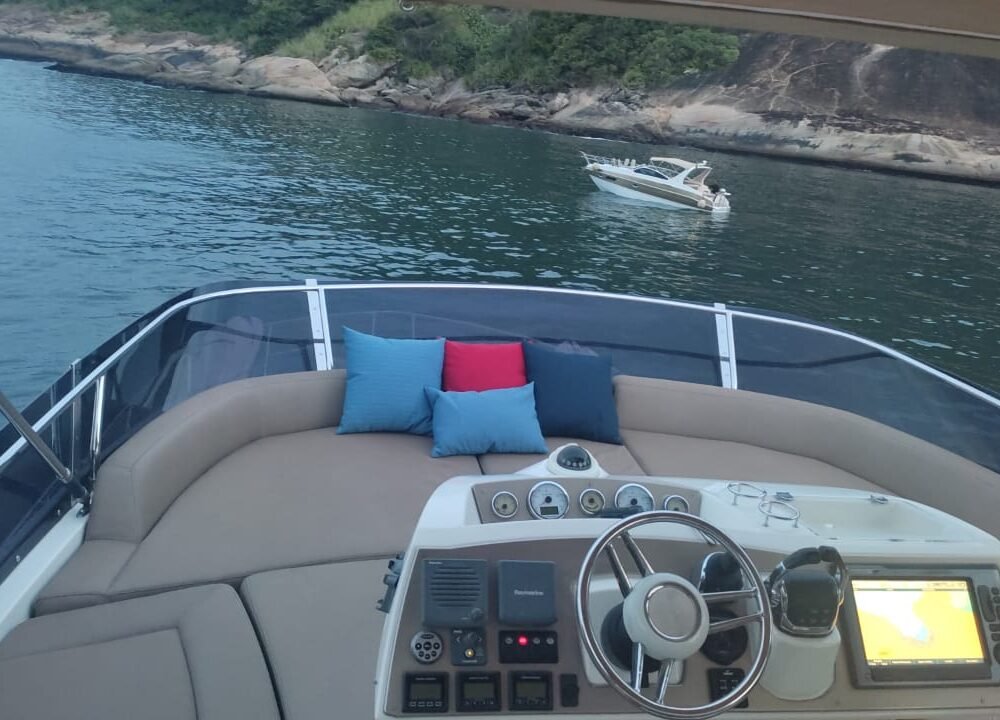 Lancha Prestige 60