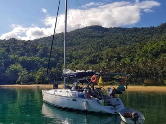 Veleiro B&B 36 Billi Blue I em Paraty