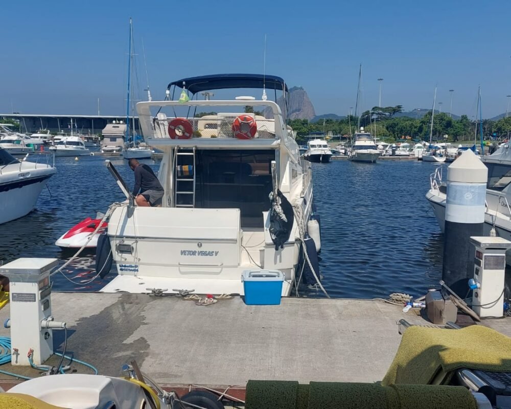 Lancha Intermarina 440 no RJ
