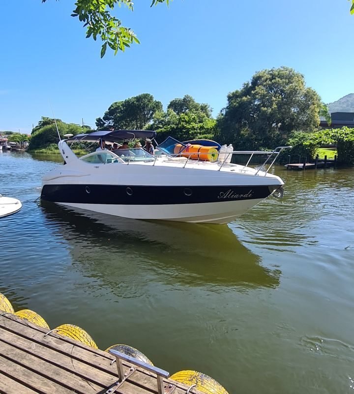 Lancha Phantom 36 - Aliardi