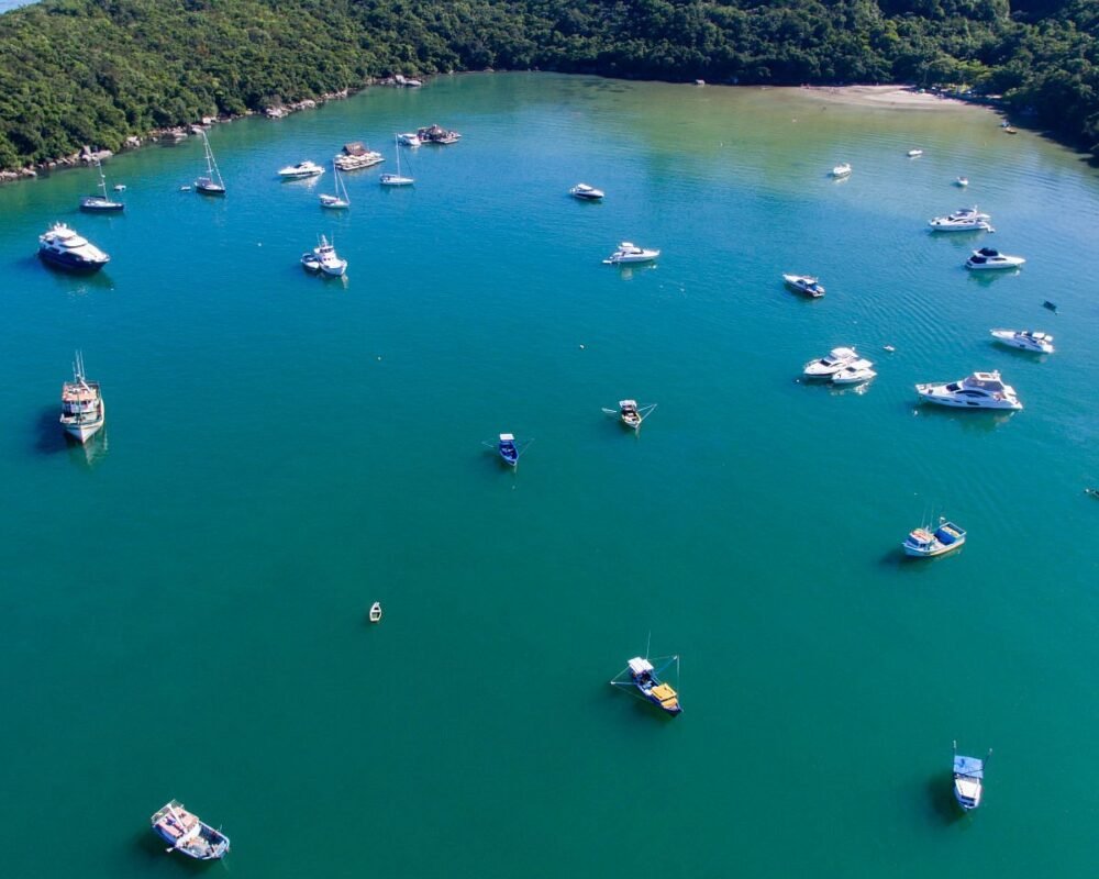 aluguel e passeio de barco, lancha, veleiro, iate, catamarã, jet ski, escuna, saveiro, traineira em caixa d'aço