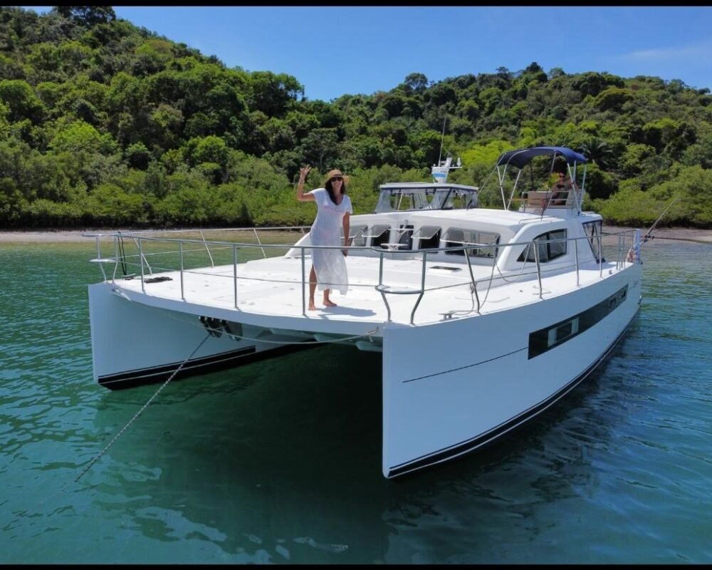 Catamarã Power Cat 44