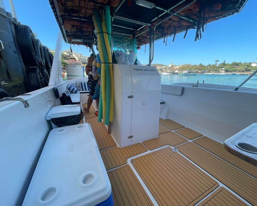 Lancha CF 34 - Golden Fish V - Barco em Búzios