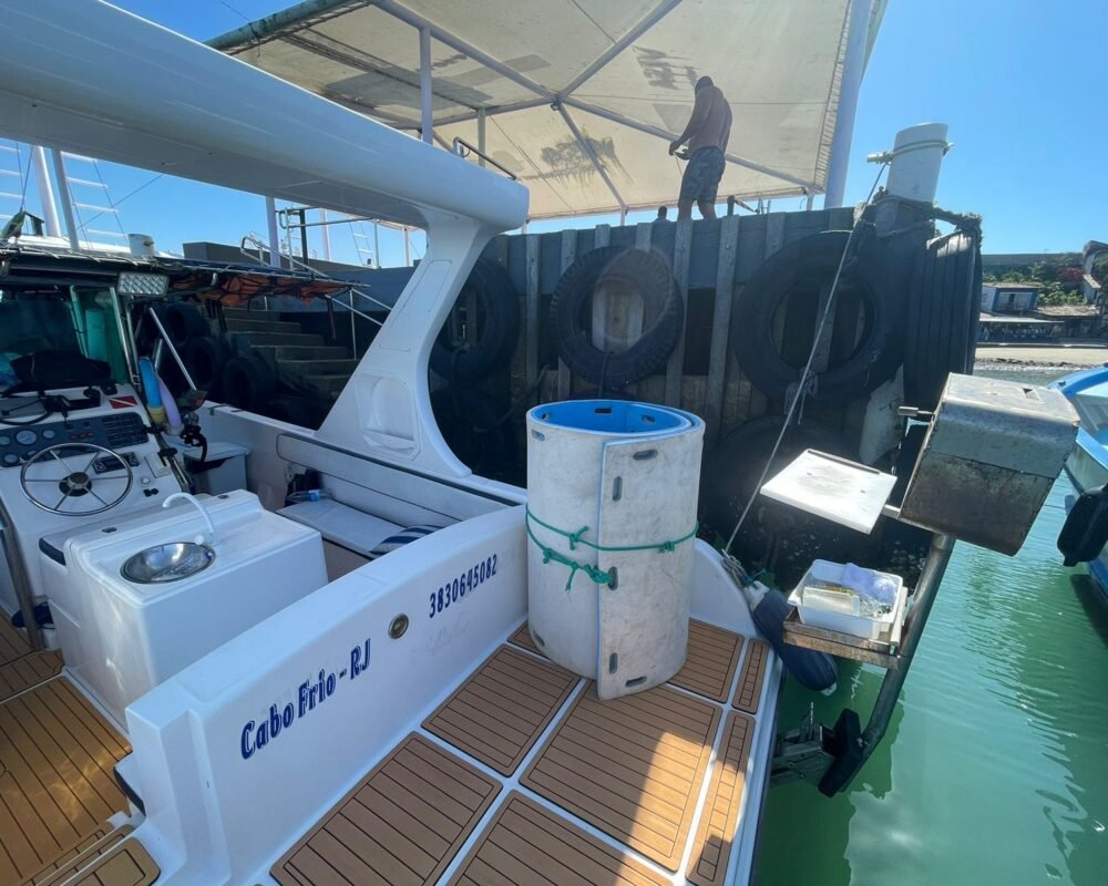 Lancha CF 34 - Golden Fish V - Barco em Búzios