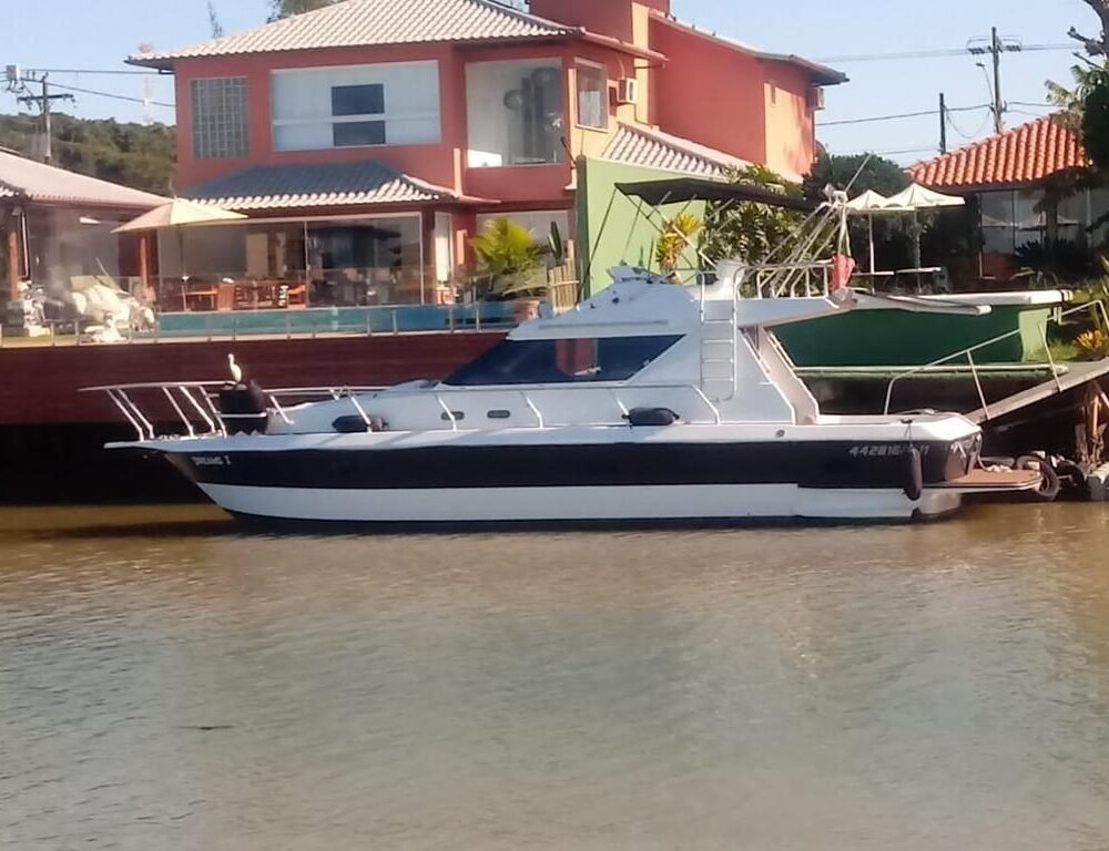 Lancha Oceanic 36 no RJ