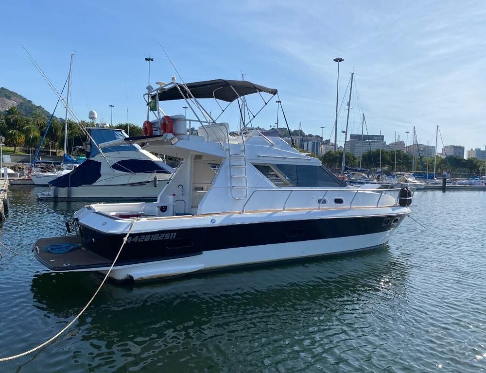 Lancha Oceanic 36 no RJ