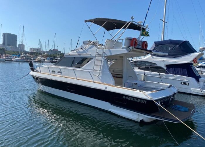 Lancha Oceanic 36 no RJ