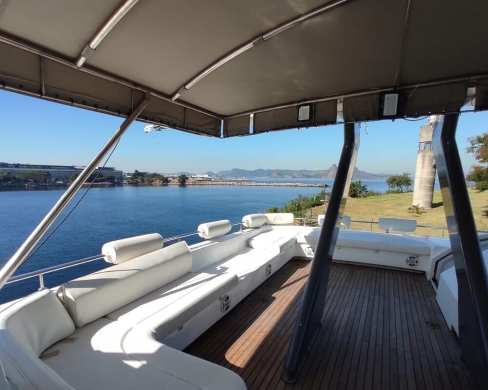 Aluguel de Yacht Catamarã de Luxo 120 Pés - Barco Iate Lancha no Rio de Janeiro e Angra dos Reis (3)