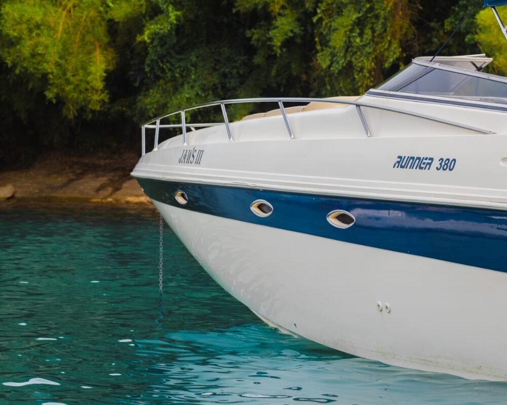 Lancha Runner 38 em Angra - Jaws III - Barco em Angra dos Reis e Ilha Grande