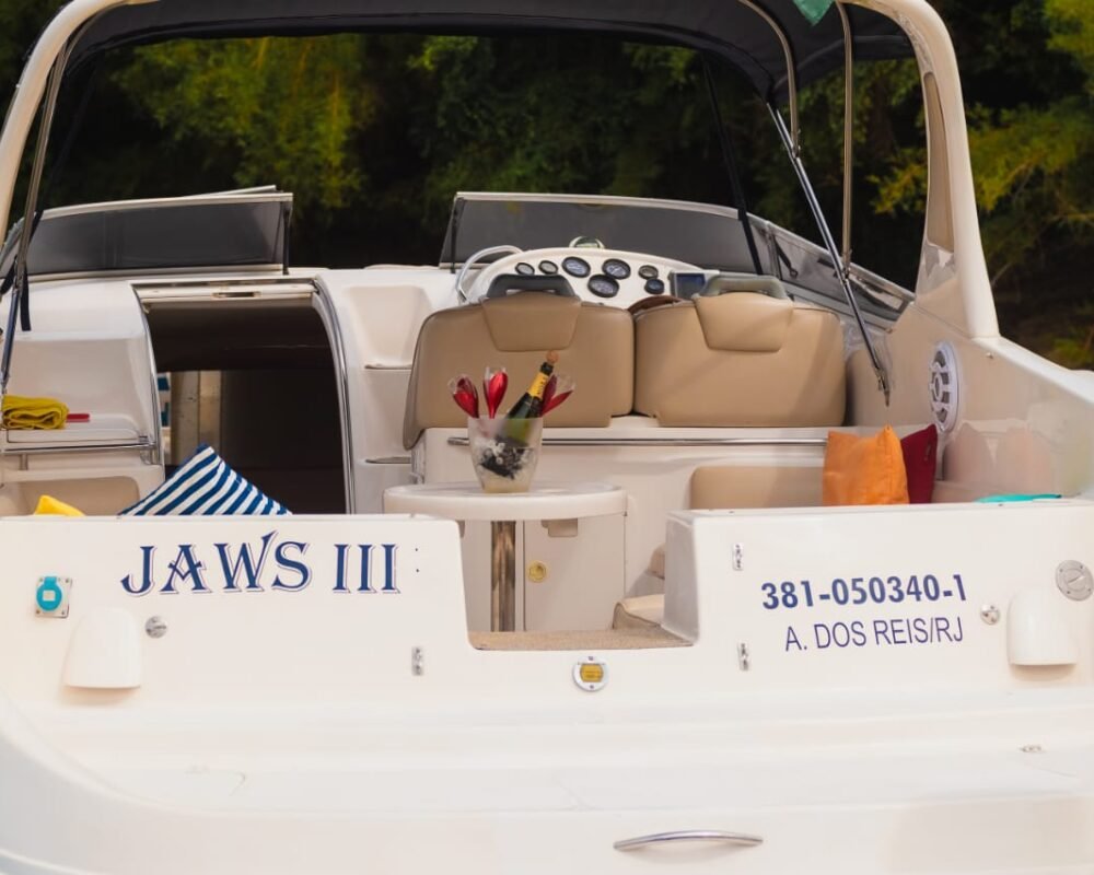 Lancha Runner 38 em Angra - Jaws III - Barco em Angra dos Reis e Ilha Grande