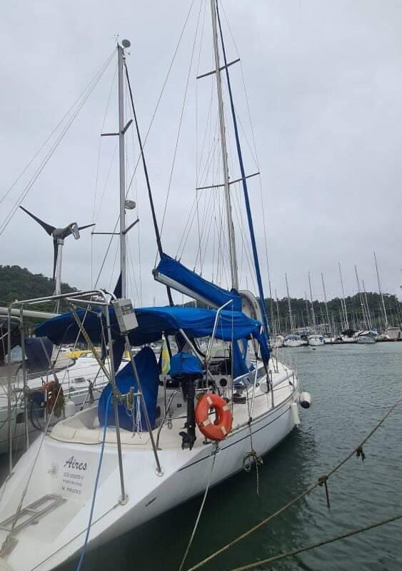Veleiro 395 em Paraty - Barco - Aires