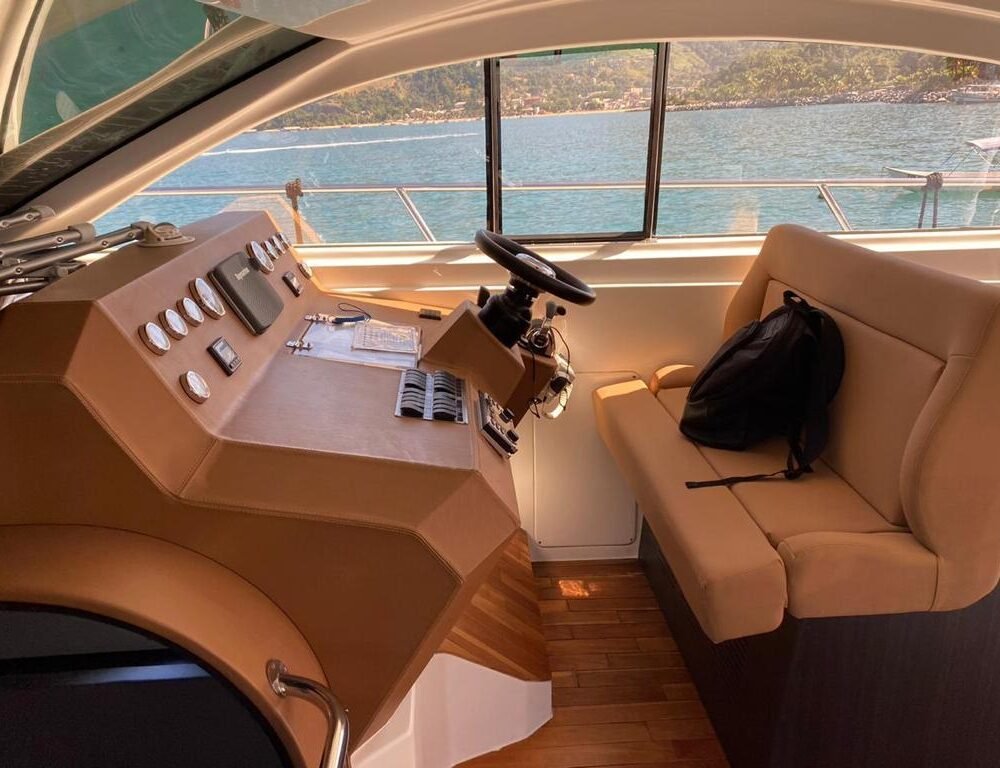 Yacht Cimitarra 56 - Barco em Angra dos Reis e Ilha Grande