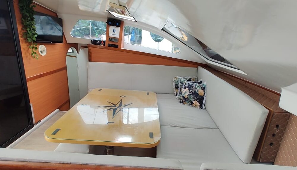 Catamarã à Vela 41 - Novvueu - Barco Veleiro em Paraty