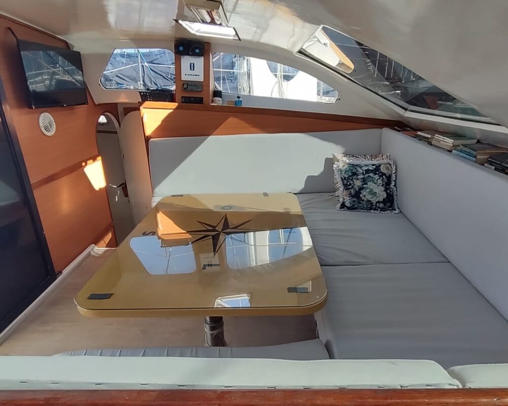Catamarã à Vela 41 - Novvueu - Barco Veleiro em Paraty