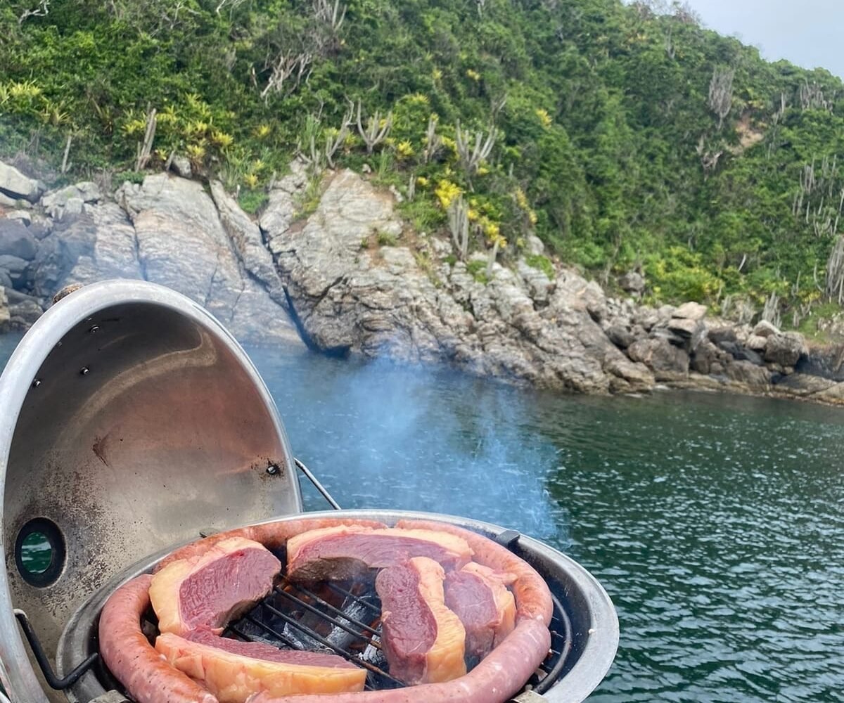 Lancha Coral 28 pés - Koda II - Barco em Cabo Frio, Arraial do Cabo