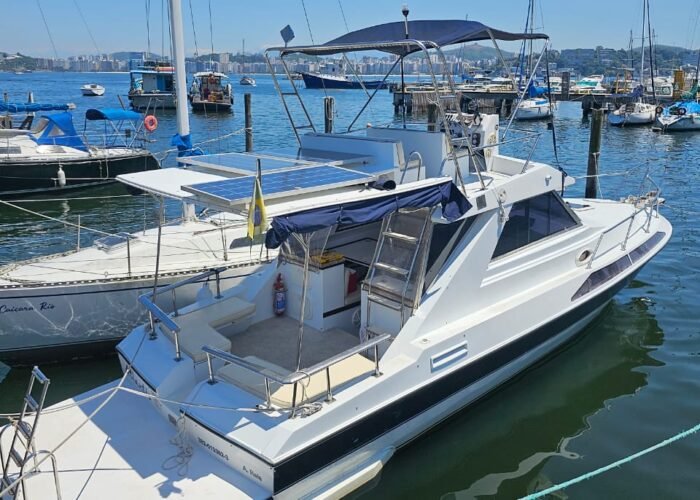 Lancha DM 33 - Atlantis - Aluguel e Passeio de Barco em Rio de Janeiro e Niterói