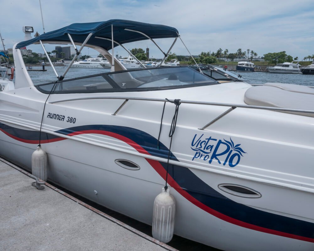 Lancha Runner 380 - Okklahoma - Barco no Rio de Janeiro e Niterói