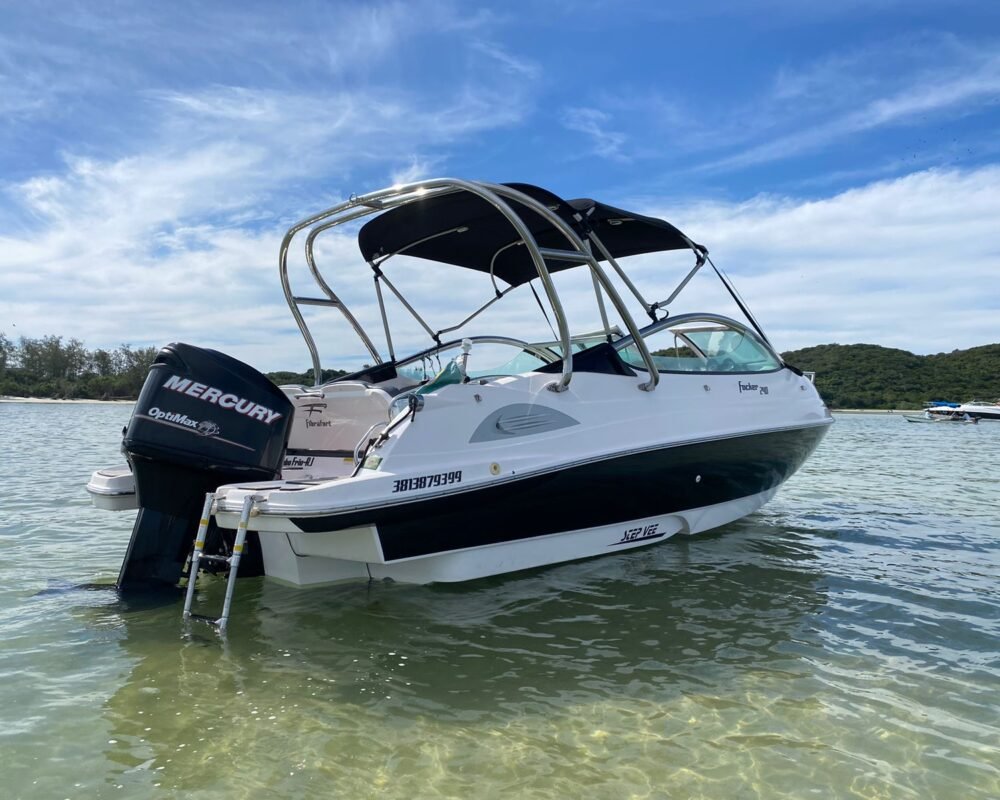 Lancha Focker 240