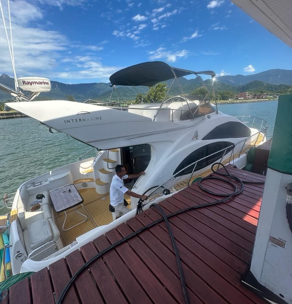 Lancha Intermarine Azimut 46 - Potucale - Angra dos Reis