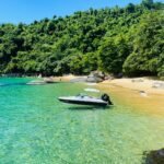 Lancha Ventura 17 em Paraty