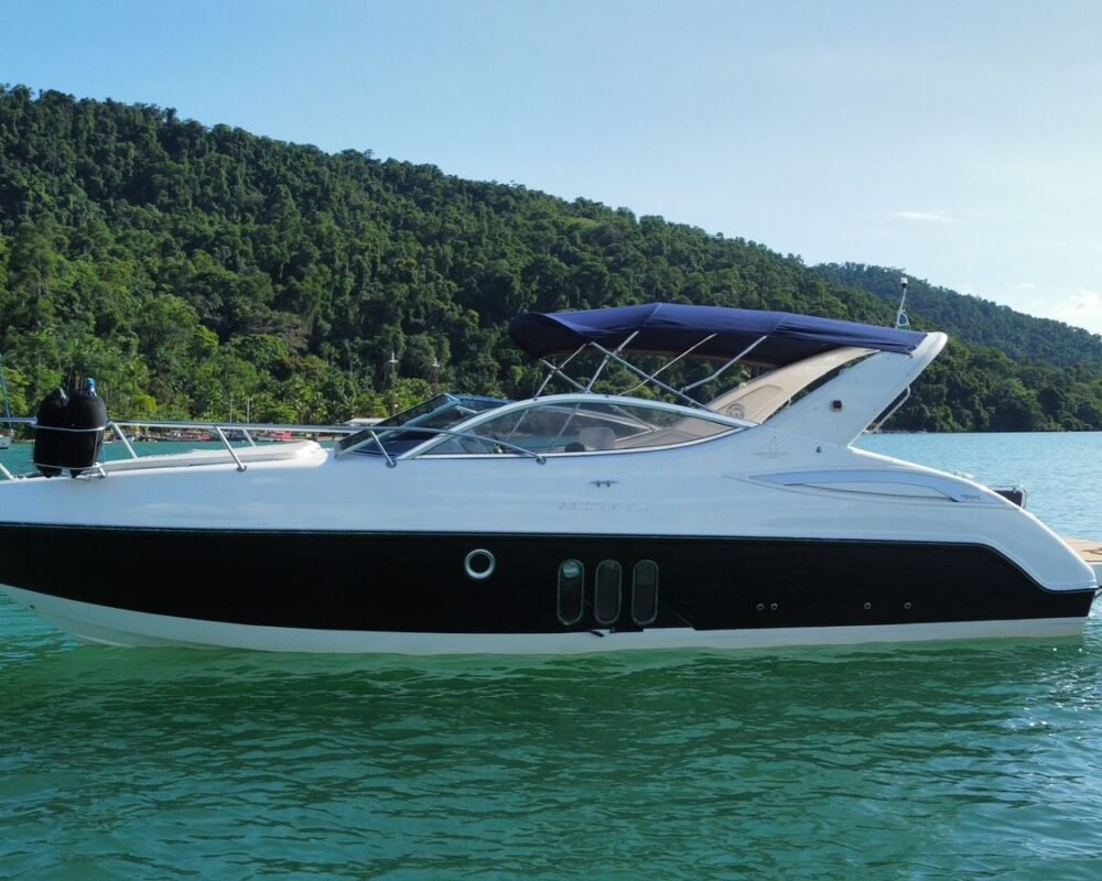 Lancha Phantom 30