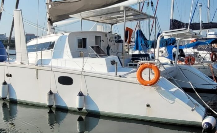 Catamarã BV no Rio de Janeiro.