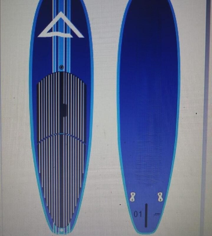 Prancha de Stand-Up Paddle azul disponível no aluguel de lancha ou barco para atividades aquáticas no Iate Ferretti 850.